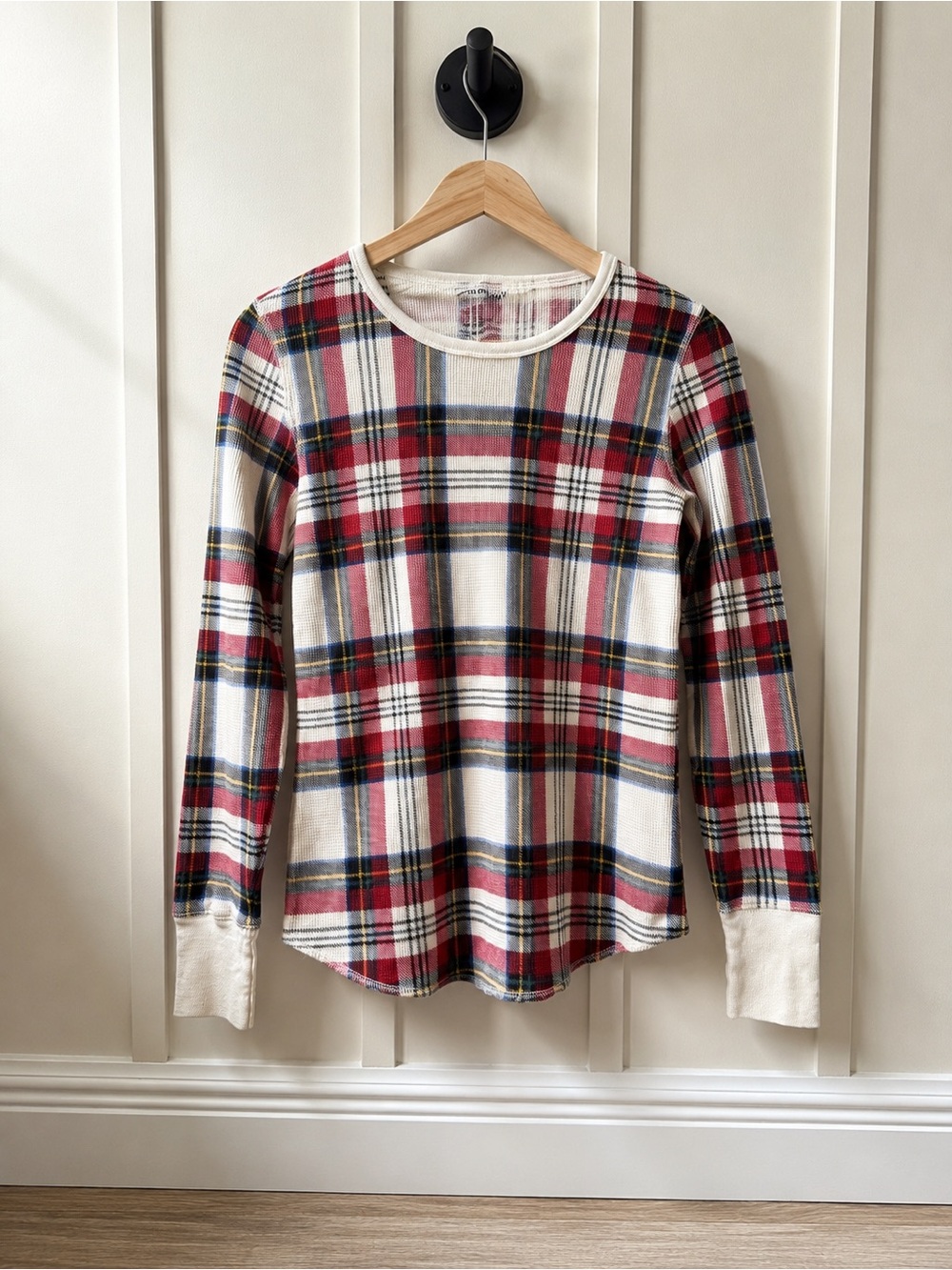 Old Navy Red White Blue Plaid Long-Sleeve Thermal Top